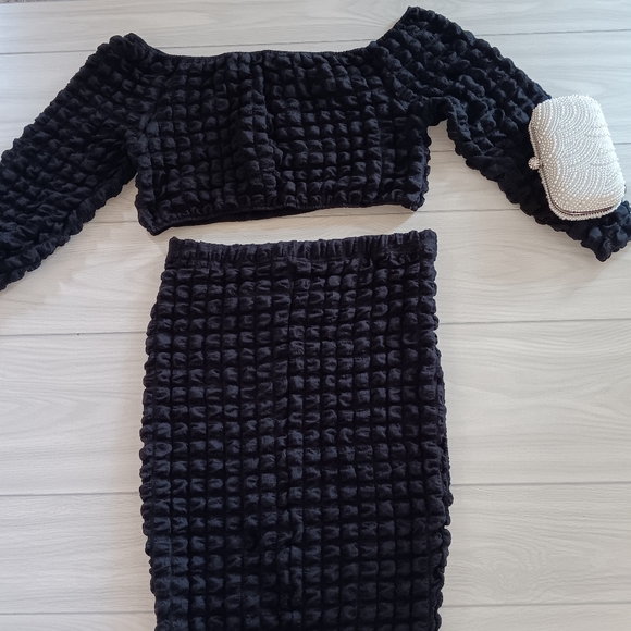 Plus Size Autumn Set One-Character Collar Solid Color Bubble Two-Piece Set - Picture 2 of 13